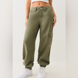 True Religion Bobbi Baggy Cargo Jogger Kalamata (olive green) Women’s 29 NEW